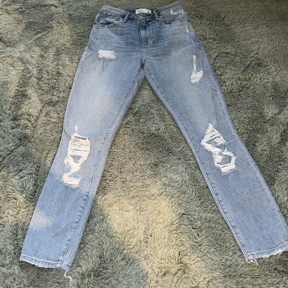 Abercrombie & Fitch Curve Love - The Super Skinny Ankle High Rise - Picture 2 of 4